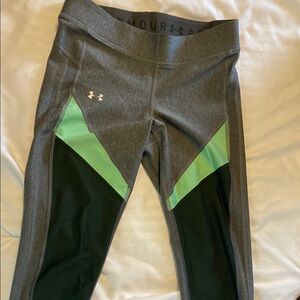 Under Armour women’s green/ grey heat gear